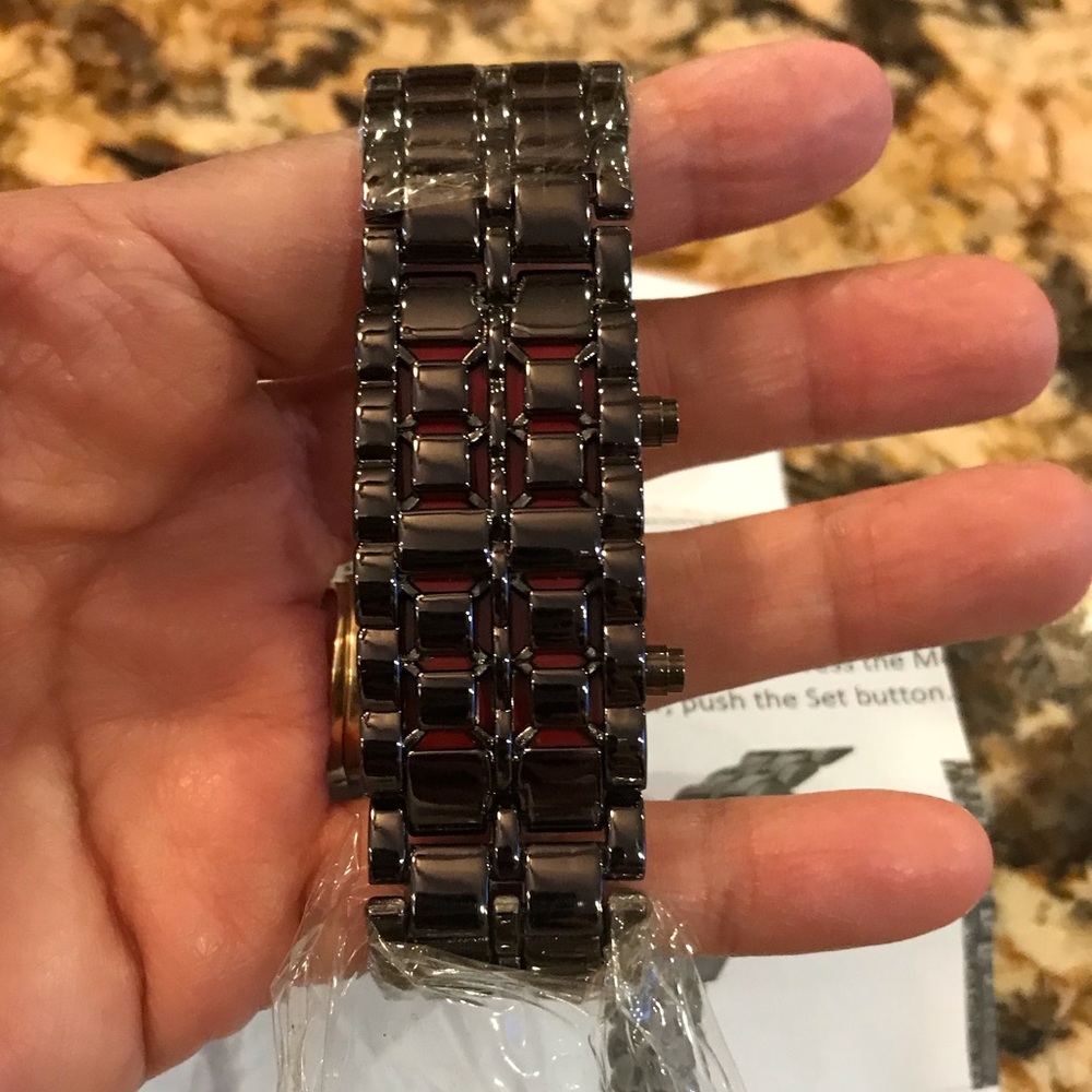 NEW WOMENS LED DIGITAL BRACELET WATCH